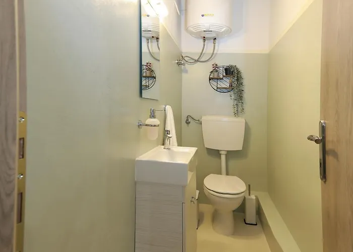 Xenia's Cozy Spot Apartment